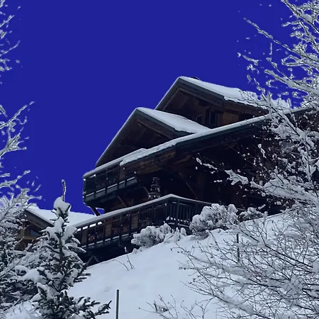 Chalet Husky *